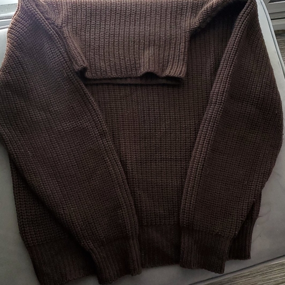 Aritzia montpellier sweater dark brown XS - Picture 2 of 2